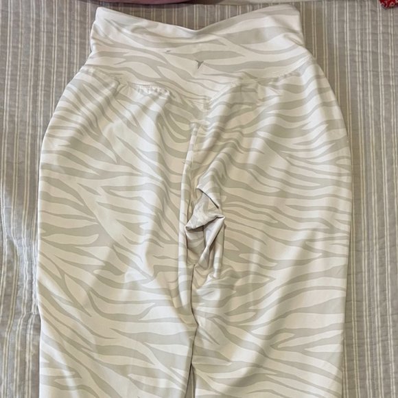 Zebra print athletic joggers - Picture 3 of 3